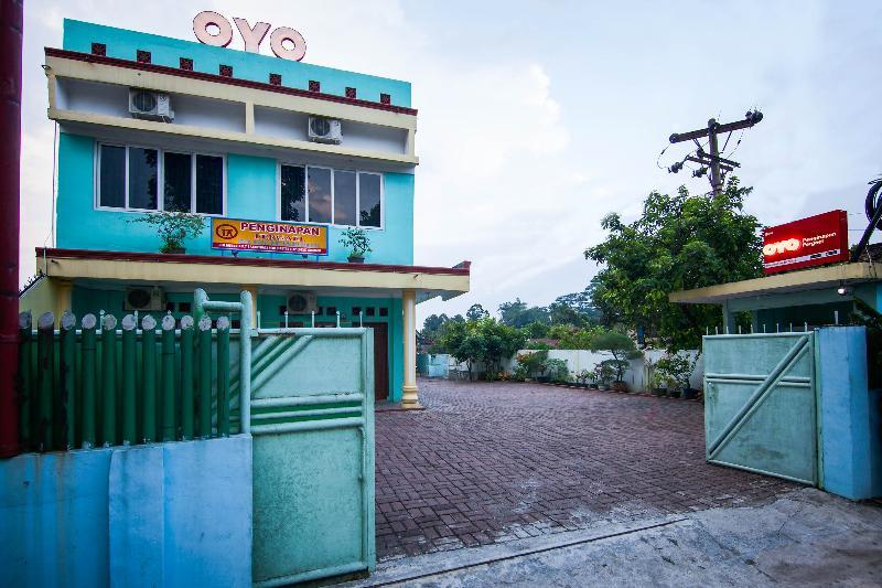 Collection O 1301 Hotel Grand Citra Makassar Exterior foto