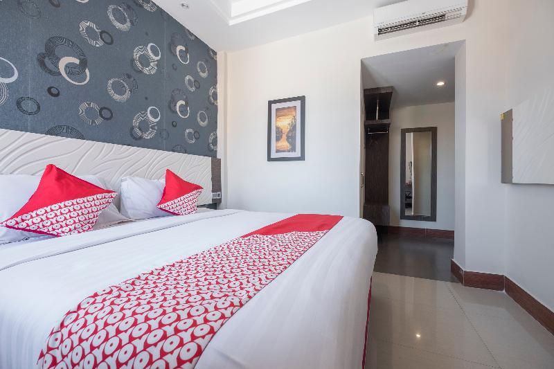 Collection O 1301 Hotel Grand Citra Makassar Exterior foto