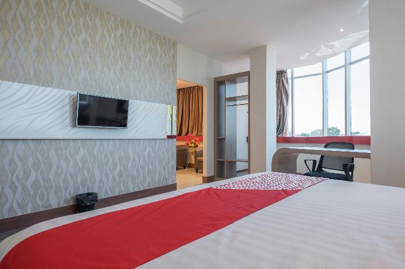 Collection O 1301 Hotel Grand Citra Makassar Exterior foto